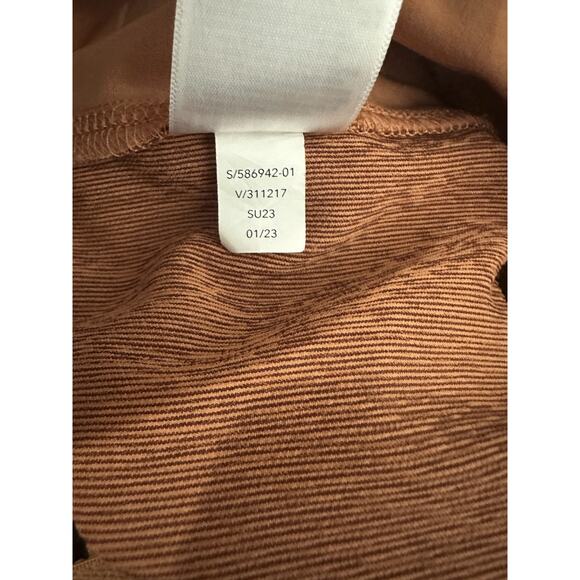 Athleta Echo Wide Leg Crop Pants Woman's Size 12 Orange Ribbed Stretchy Pockets - Picture 8 of 10